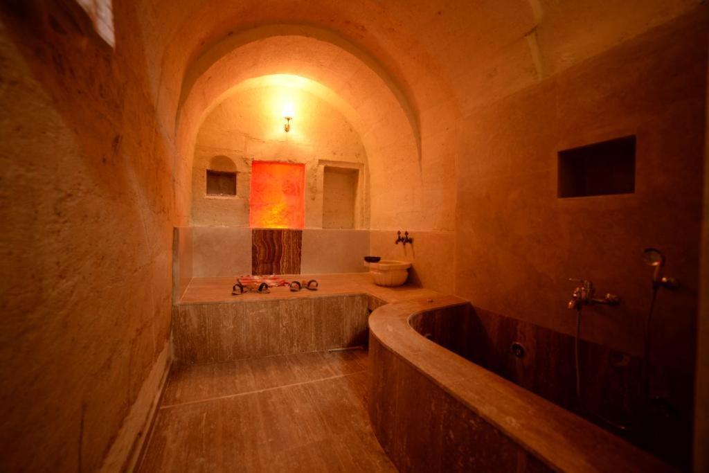 La Perla Cave Cappadocia Bed & Breakfast Юргюп Екстериор снимка