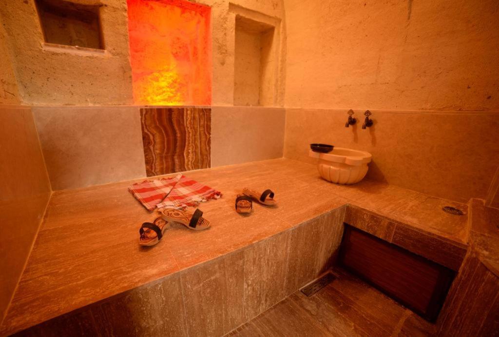 La Perla Cave Cappadocia Bed & Breakfast Юргюп Екстериор снимка